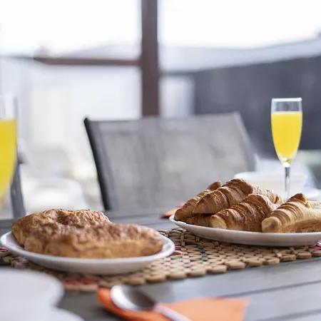 Willa Beautiful Lanzarote 3 Bedrooms Strelitzia South Facing & Secluded Private Pool *