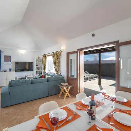 Βίλα Beautiful Lanzarote 3 Bedrooms Strelitzia South Facing & Secluded Private Pool