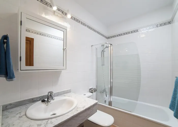 Beautiful Lanzarote 3 Bedrooms Strelitzia South Facing & Secluded Private Pool * פלאיה בלנקה