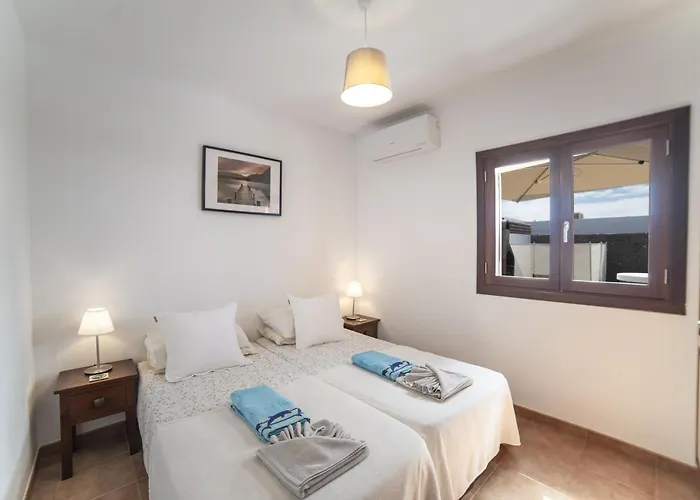 וילה Beautiful Lanzarote 3 Bedrooms Strelitzia South Facing & Secluded Private Pool *