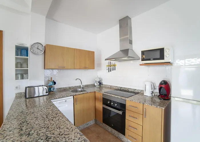 וילה Beautiful Lanzarote 3 Bedrooms Strelitzia South Facing & Secluded Private Pool פלאיה בלנקה