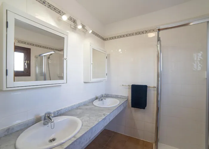 Beautiful Lanzarote 3 Bedrooms Strelitzia South Facing & Secluded Private Pool